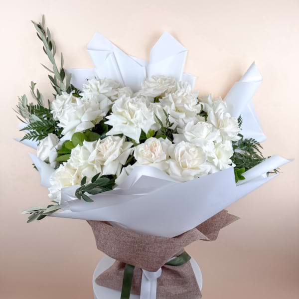 24 white reflexed roses 2