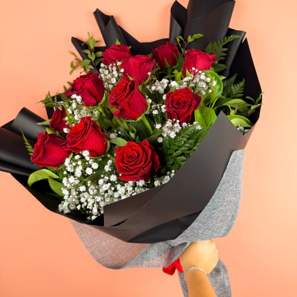12 Red Roses Babies Breathe 2