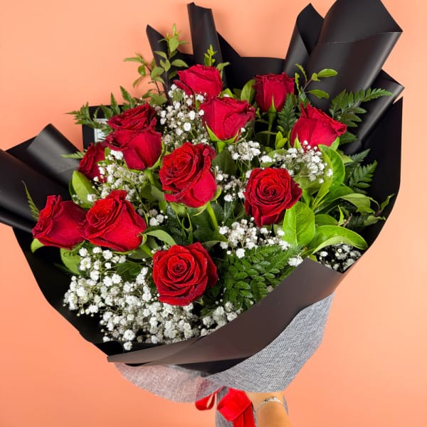 12 Red Roses Babies Breathe 1