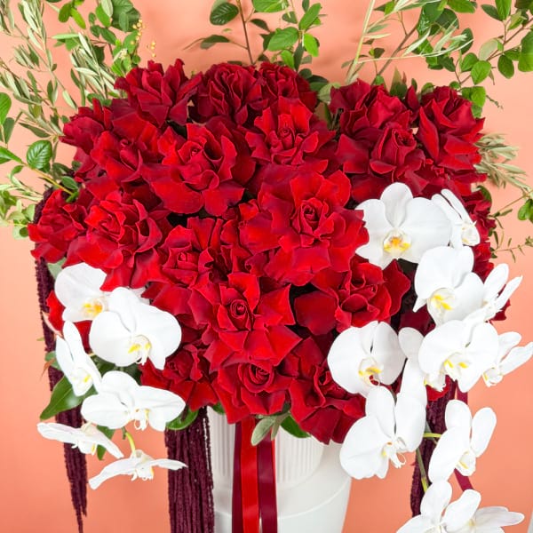 24 red roses & orchids 1